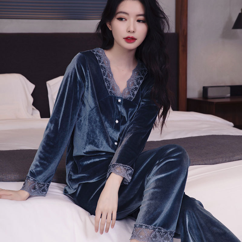 2021 new pajamas women's spring autumn and winter long sleeve trousers two-piece suit gold velvet can be worn outside home clothes for live broadcast 2021 new pajamas women's spring autumn and winter long sleeve trousers two-piece suit gold velvet can be worn outside home clothes for live broadcast