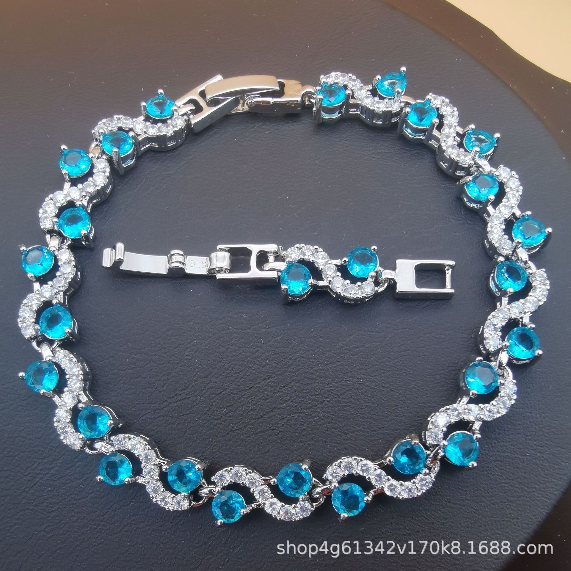 geometric bracelet with zircon