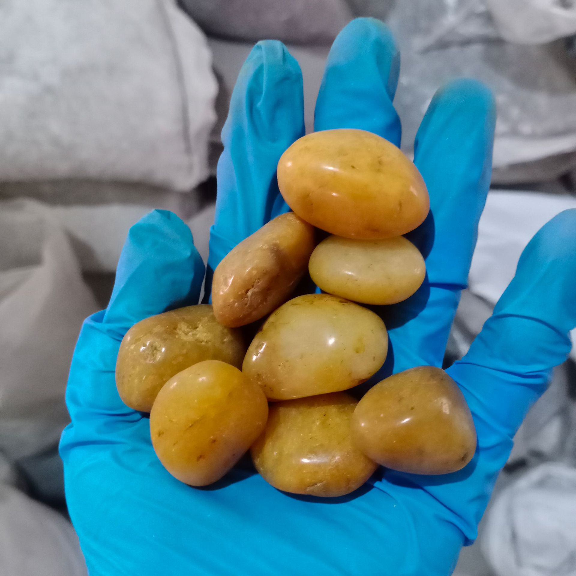 Đá cuội vàng 500g / 15-20mm