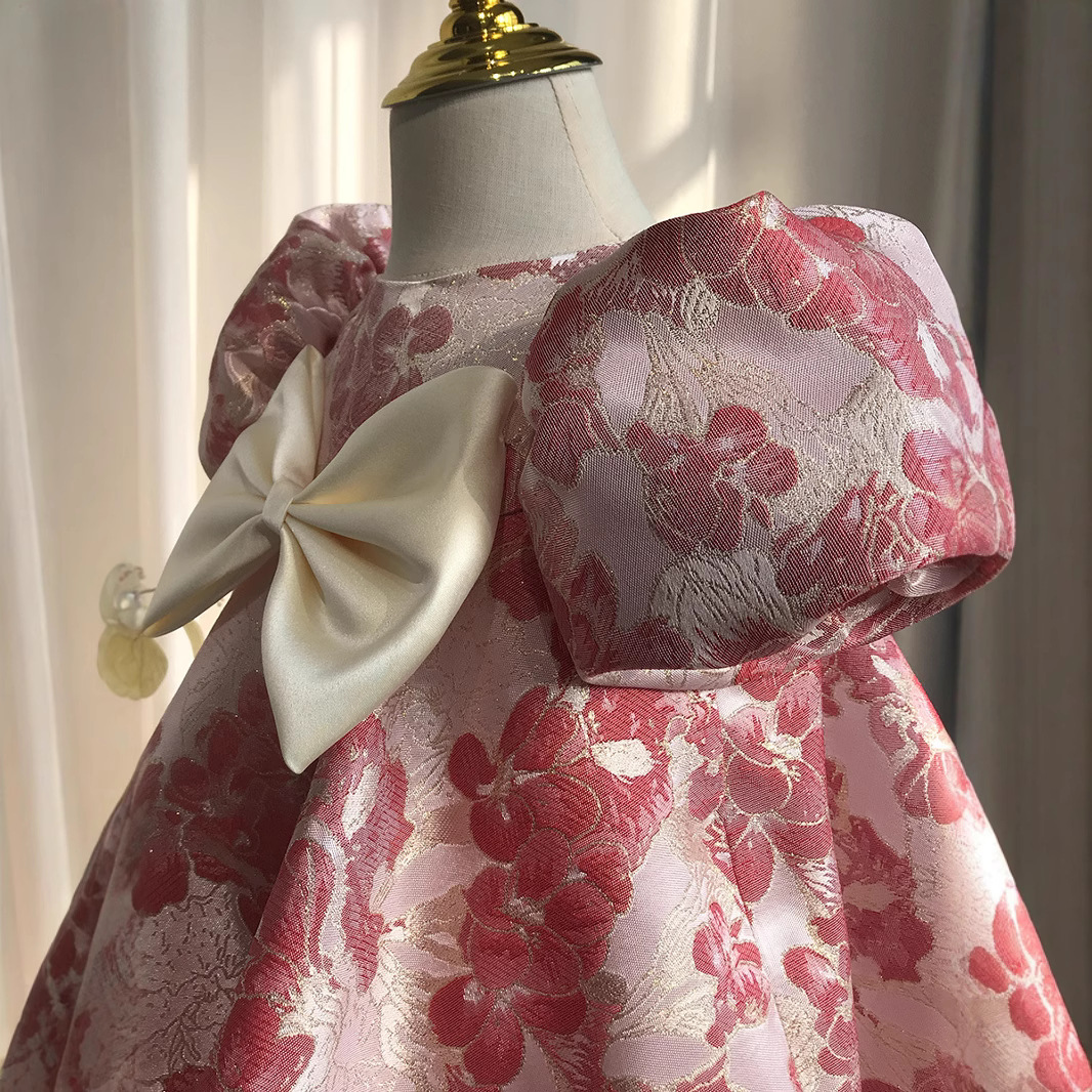 Robe pour le premier anniversaire d'une fille – Robe de princesse en satin imprimé floral avec manches bouffantes et jupe en tulle (80-140 cm, tenue de fête printemps/été)_voghion.com
