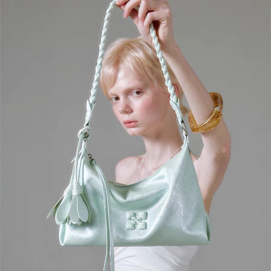 【Same style as Sun Qian's】Mint green underarm bag for women, new summer crossbody bag, birthday gift for girls