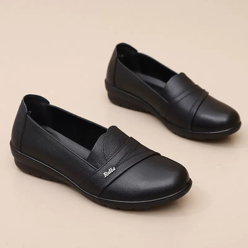 厂家直销热卖牛皮女鞋圆头平跟软底妈妈中老年女单鞋批发一件代发