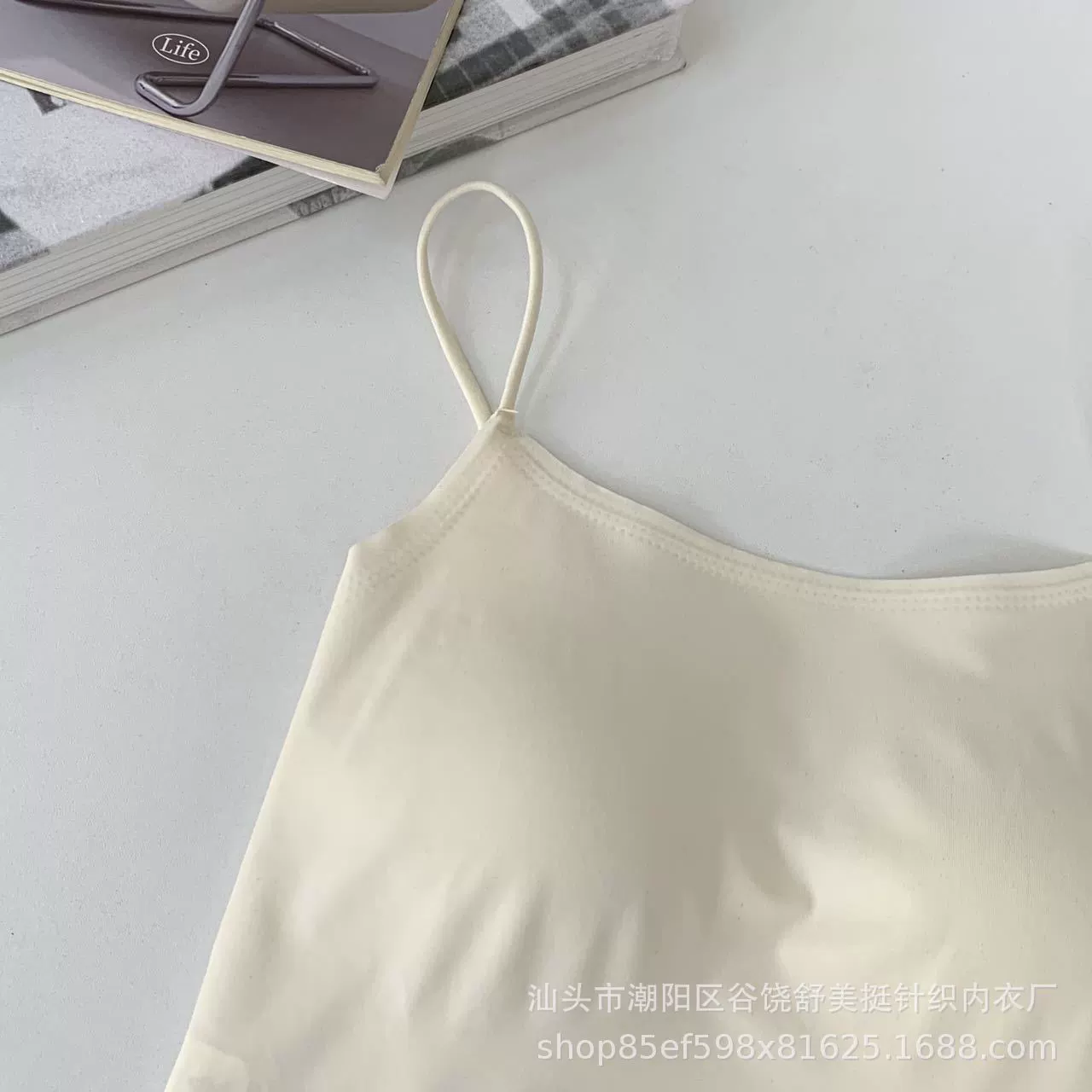 Силк кружевной топ-к camisole (женщины), встроенные чашки, тесемка открытая спинка, один размер