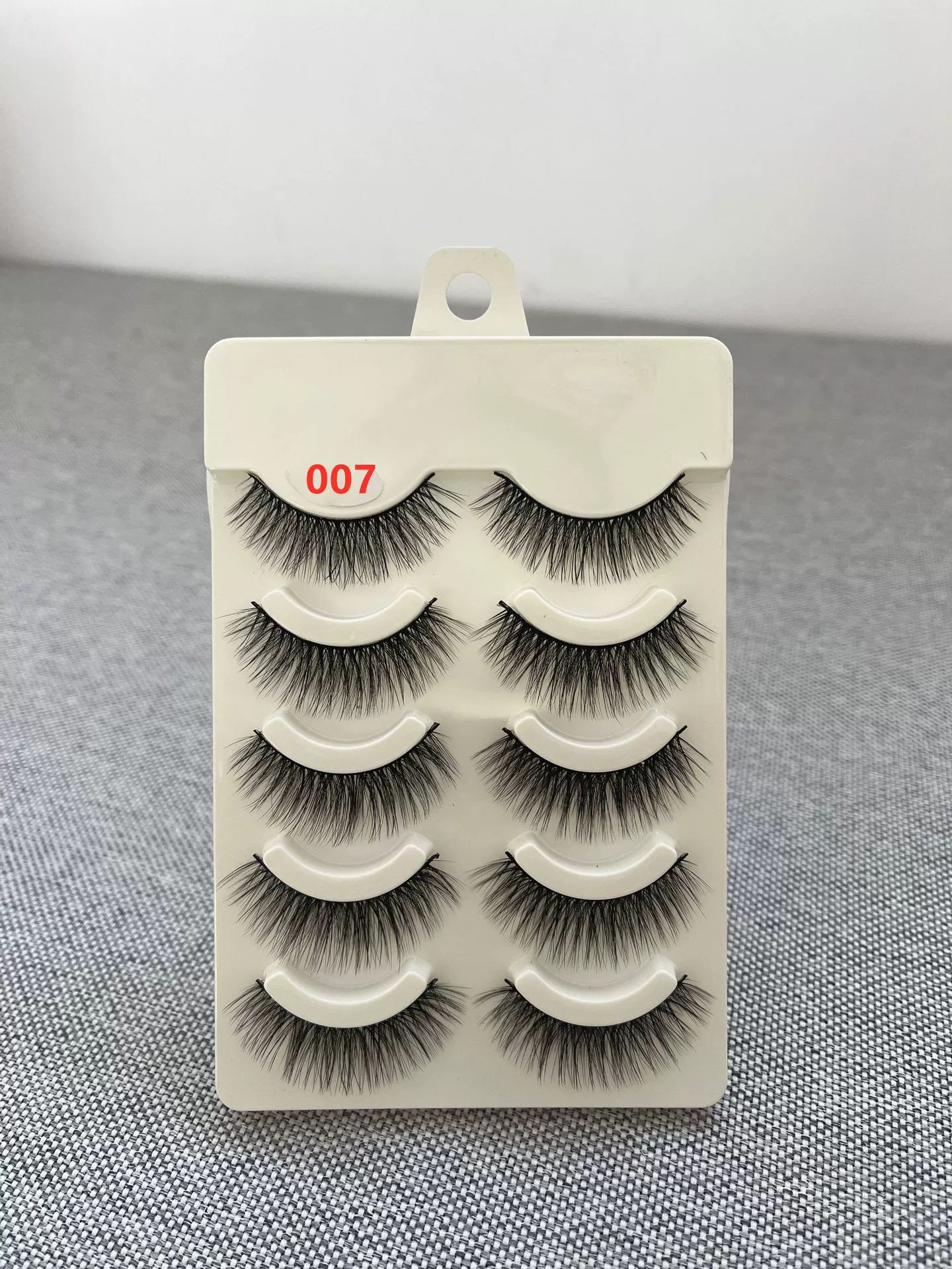 Comics, realistic false eyelashes, cosplay, Japanese and Korean