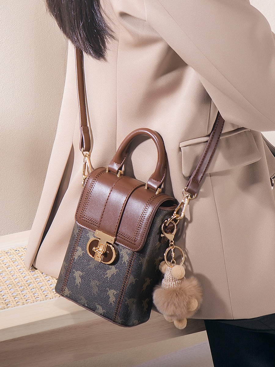 Bolso de teléfono móvil de mujer 2026 nuevo bolso de mano de mujer de verano sensación de alto nivel mini bolso de hombro