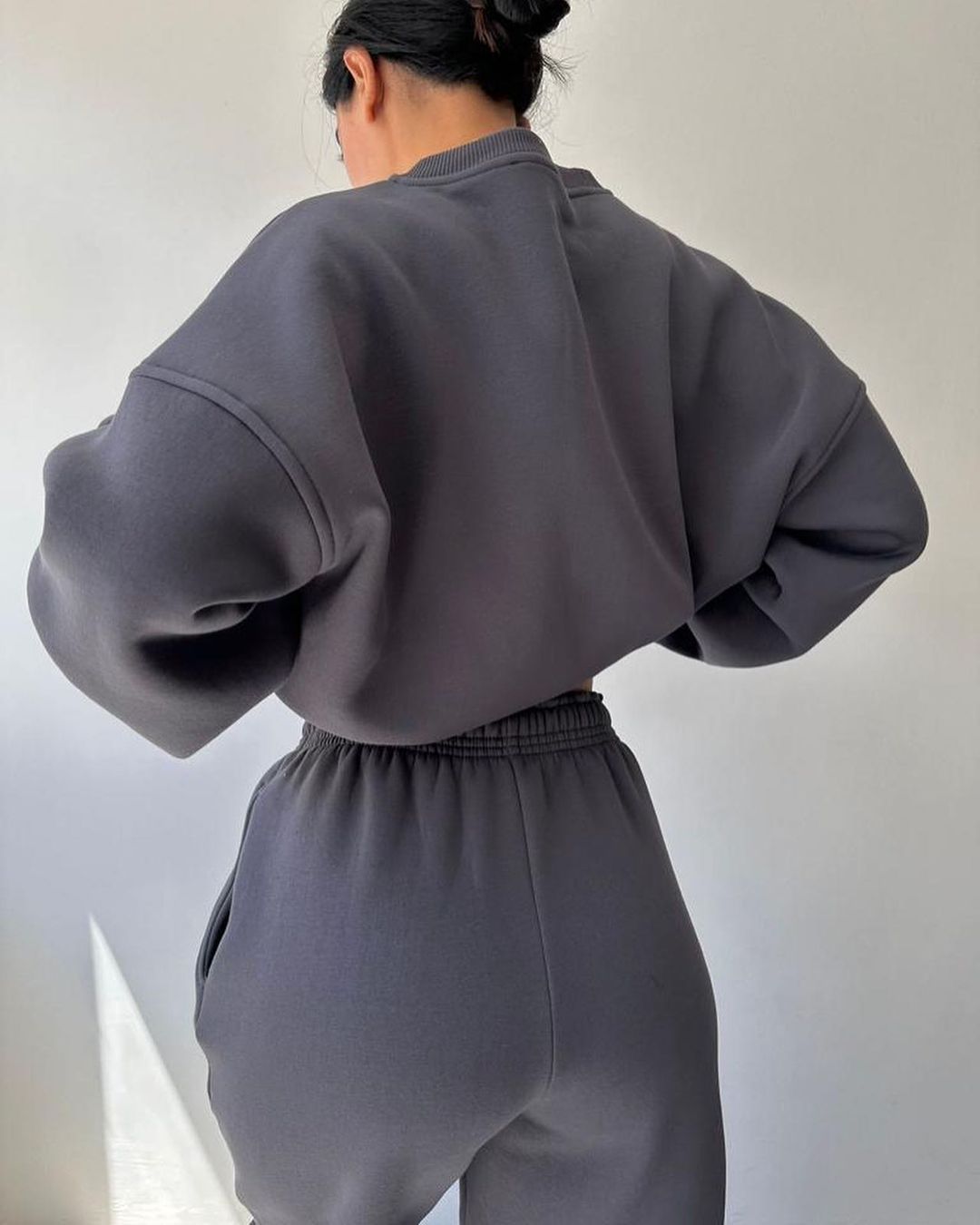 Damenbekleidung neuer Anzug mit langen Ärmeln und Rundhalsausschnitt, lässiges Sweatshirt, elastische Sporthose, zweiteiliger Anzug_voghion.com