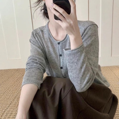 卷边圆领羊毛开衫欧洲站秋季小个子显瘦气质毛衣女装0917-158