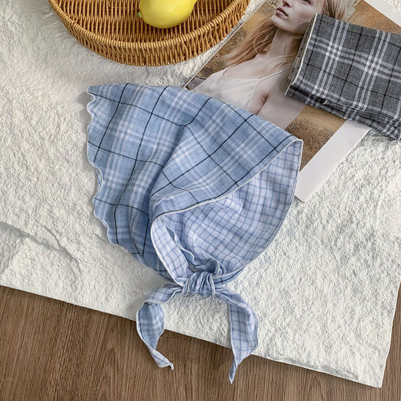 Pañuelo en la cabeza Pañuelo triangular a cuadros de todo fósforo de moda pastoral femenina de verano Pañuelo pequeño simple Pañuelo de seda fino retro de moda Cinturón para el cabello
