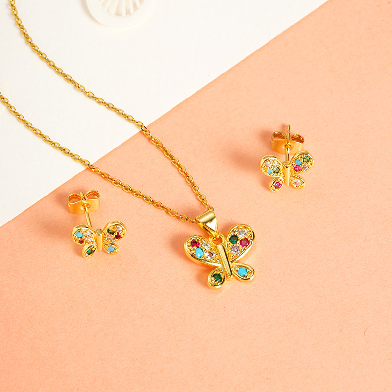 Vietnam Shajin nuevo estilo retro luz de lujo con incrustaciones de color collar de mariposa pendientes durante mucho tiempo sin decoloración joyería femenina de alta gama