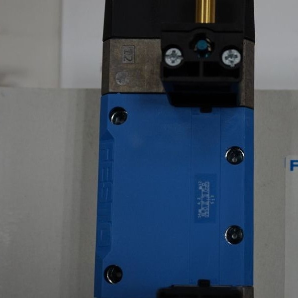 适用费斯托LFR-1/2-D-5M-MIDI带压力表的过滤减压阀默认项其他