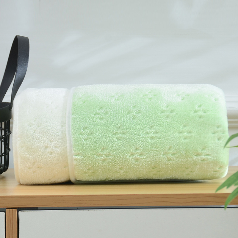 Soft Coral Fleece Face Towel Two-tone Four-leaf Clover Pattern_voghion.com