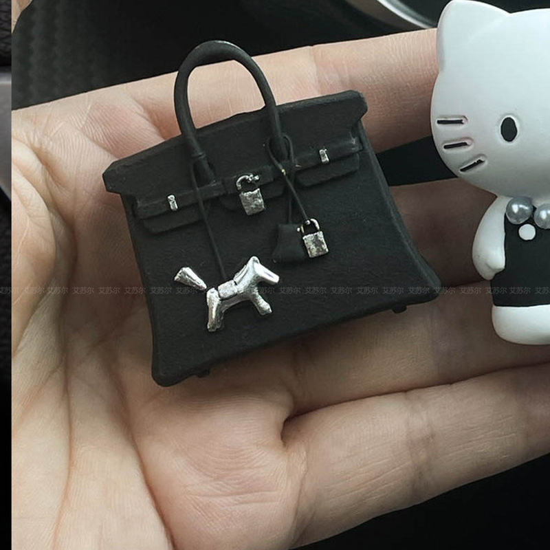 豹纹kt猫车载香薰汽车空调出风口装饰品扩香石车载香氛摆件跨境|undefined