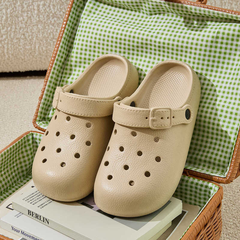 Cross-border thick-soled EVA clogs for women, summer home comfort, non-slip soft sole, comfortable to walk in, closed-toe beach shoes Cross-border thick-soled EVA clogs for women, summer home comfort, non-slip soft sole, comfortable to walk in, closed-toe beach shoes