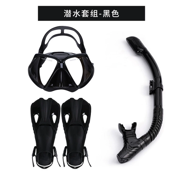 Black set, 2021 collection