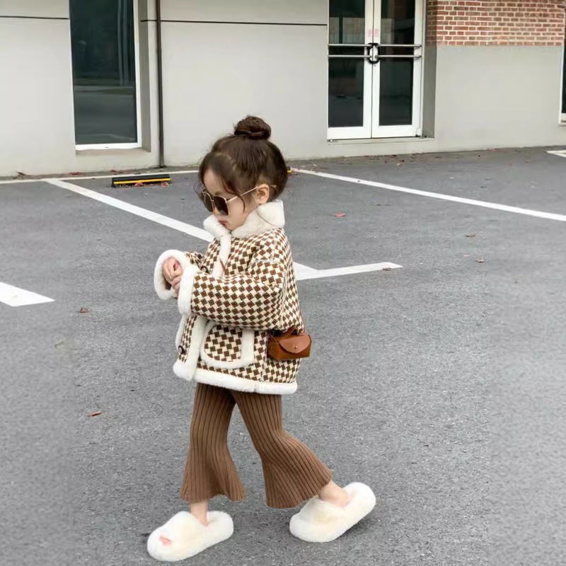 2025 Winter New Style Korean Children's Clothing Girls' Stand Collar Checkered Double-Breasted Coat Jacket Cotton Short Jacket 2025 Winter New Style Korean Children's Clothing Girls' Stand Collar Checkered Double-Breasted Coat Jacket Cotton Short Jacket