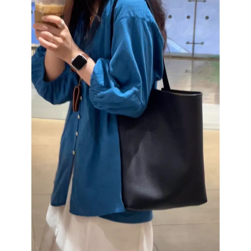 蓝色棉麻衬衫女秋季薄款v领纽扣设计感防晒上衣女慵懒气质娃娃衫|undefined