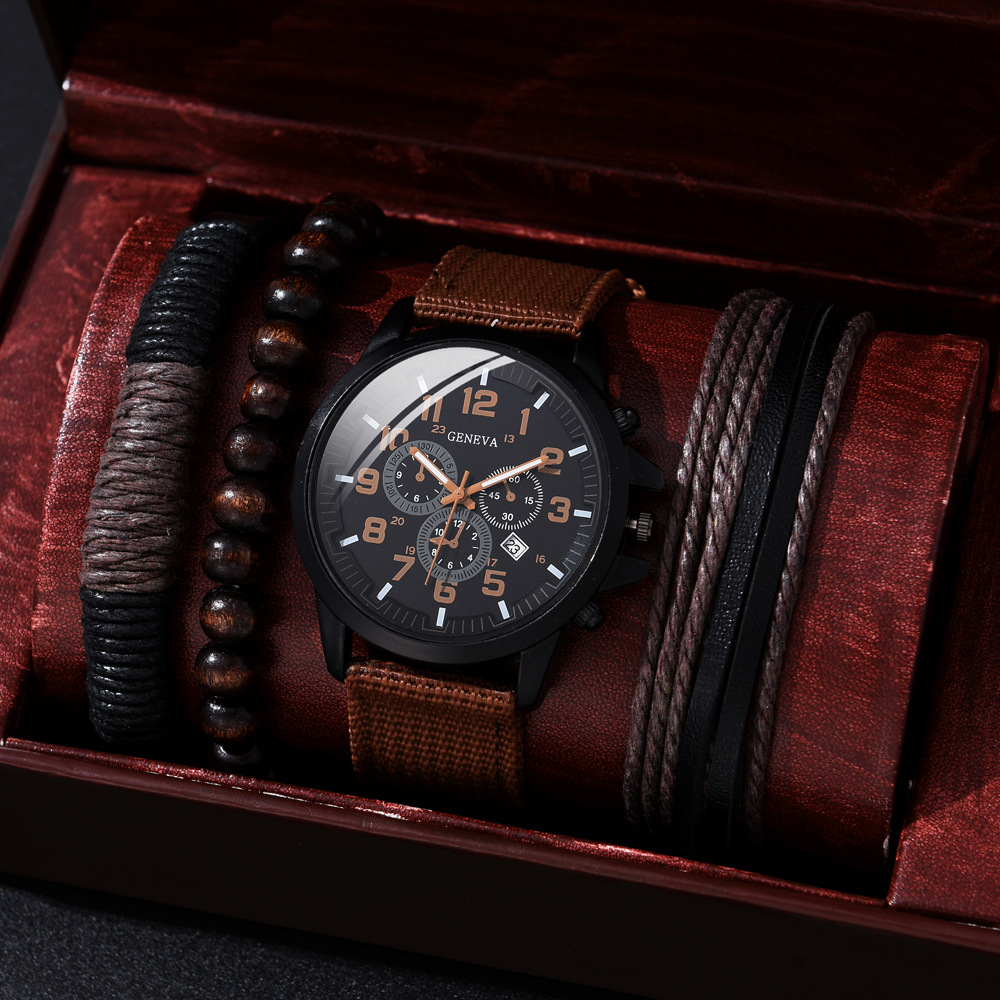 Stylish Quartz Watch 11