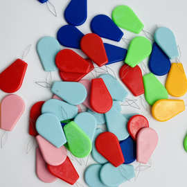 加厚彩色 十字绣塑料 水滴形认针器穿线器 水滴型穿针器