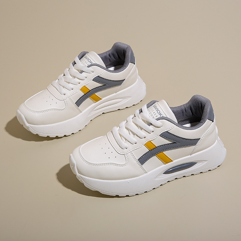 Zapatillas de cuero casuales de altura de suela gruesa para mujer otoño todo-fósforo nuevo estilo de suela suave zapatos deportivos ligeros antideslizantes zapatos blancos