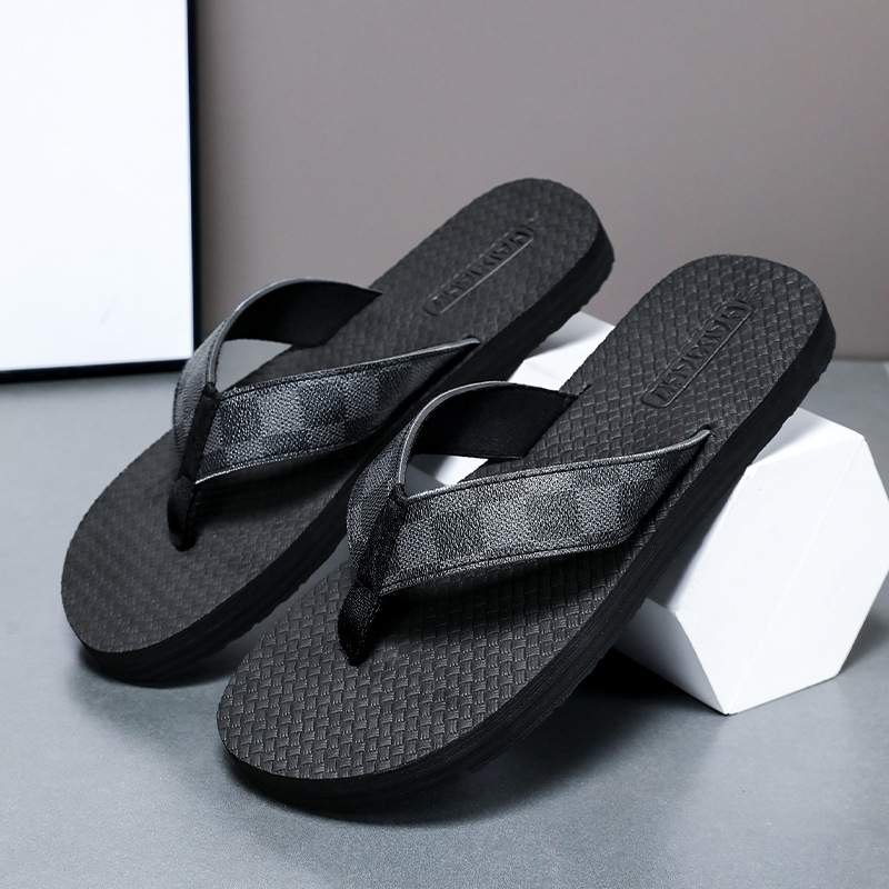 Zapatillas transfronterizas para hombres 2025 verano nuevas zapatillas al aire libre ligeras transpirables de un pie zapatos de playa suministro directo