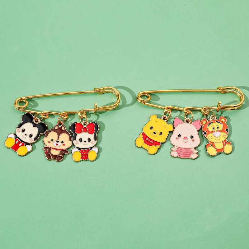Cute Cartoon Winnie the Poole Tigger Metal Pin Accessories Mickey Minnie Mickey Mouse Alloy Oil Drop Brooch Cute Cartoon Winnie the Poole Tigger Metal Pin Accessories Mickey Minnie Mickey Mouse Alloy Oil Drop Brooch