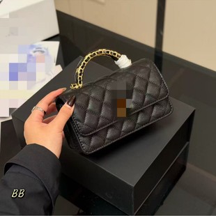 ������ԭ�SƤ�ݳ�Ʒƽ����¿����朗l���μ��б���Ů��L593