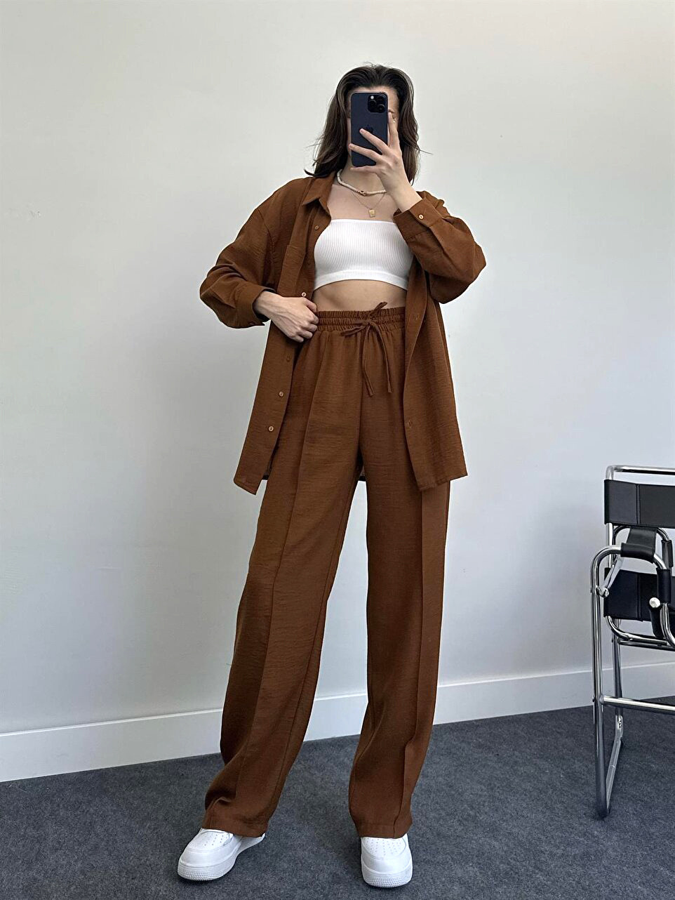 Conjunto de dos piezas para mujer camisa holgada y pantalón_voghion.com