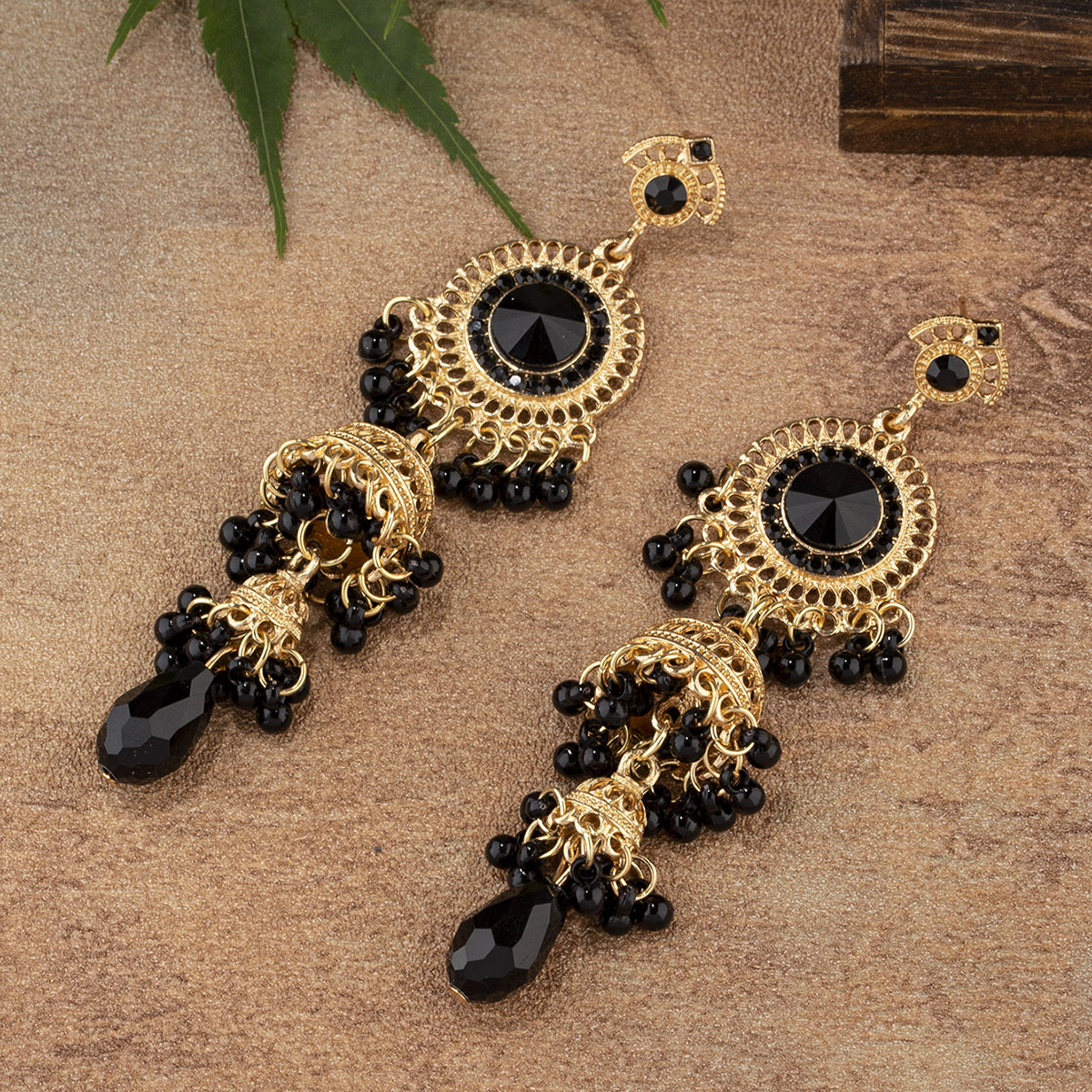 37g Weight Acrylic, Gem Inlay Material Drop Earrings Classification 1 Pair Quantity Daily, Street Occasion Alloy Material Round, Bell Pattern Women's Gender Pearl, Plating, Inlay Design Retro Style 1 Pair Retro Round Bell Pearl Plating Inlay Alloy Acrylic Gem Drop Earrings 12