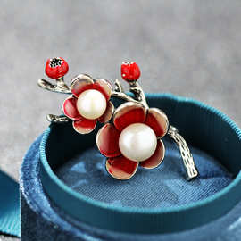 冬日红梅滴油简约天然淡水珍珠别针做旧百搭素雅花束胸针女款配饰