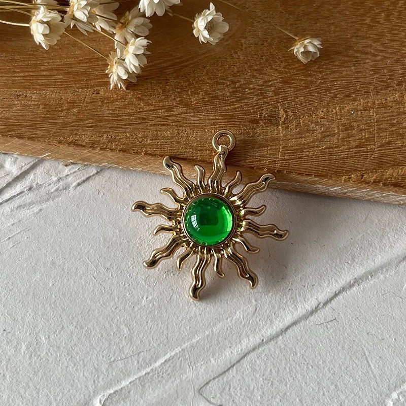 Pendant solar-powered handmade, decorative accessory, DIY, Lolita style