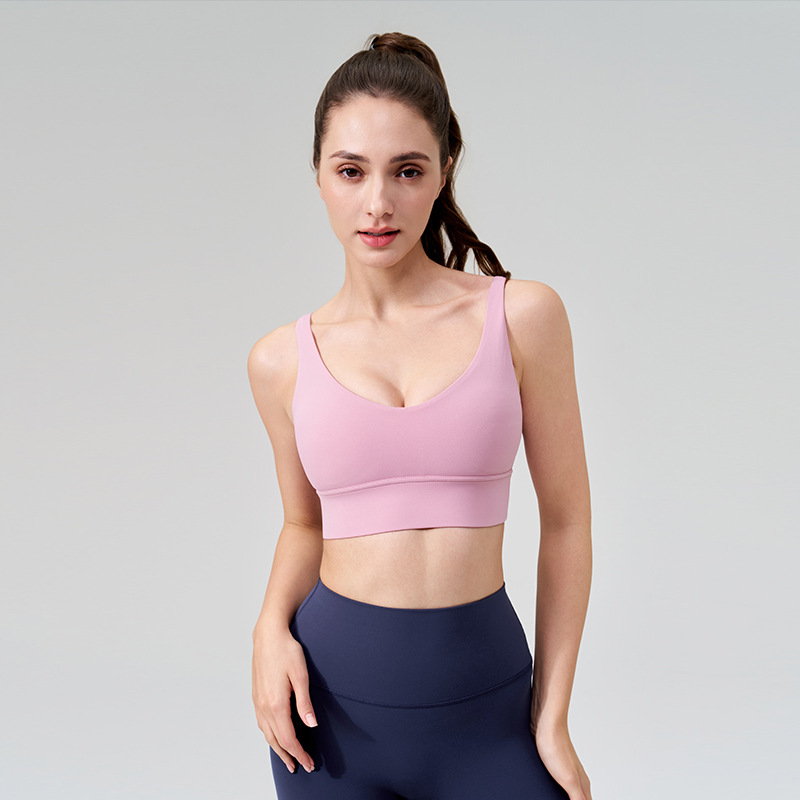 La nueva ropa interior deportiva a prueba de golpes transfronteriza para mujeres se reúne profundamente V fitness hermosa espalda desnuda con almohadilla para el pecho sujetador de yoga sin costuras