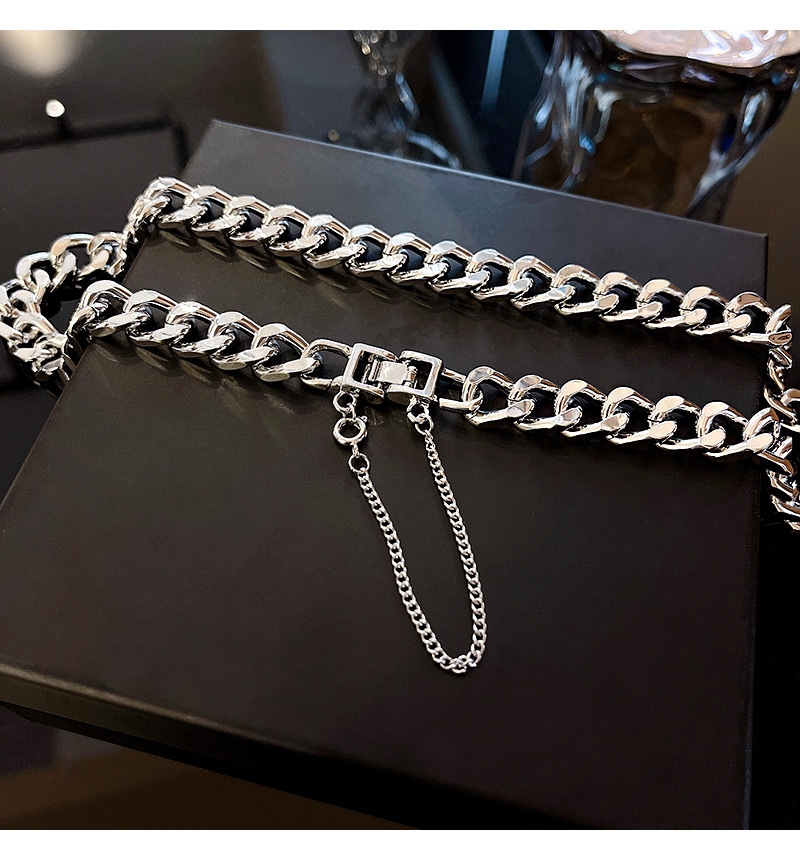 Fashion Thick Chain Cuban Necklac Hip-hop Clavicle Chain Alloy Necklace display picture 3