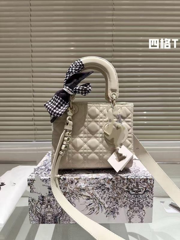 女性用バッグ、春夏の新しいスタイル、ダイアナ妃の小さな香りのスタイル、菱形バッグ、シングルショルダー、ポータブルクロスボディバッグ、Lサイズ|undefined