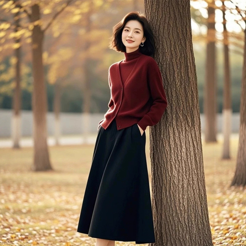 Middle-Aged Mom's Classy Fashion Outfit: a Complete Set of High-End Autumn Clothing with a Youthful Look, Including a Knitted Sweater and Skirt Set