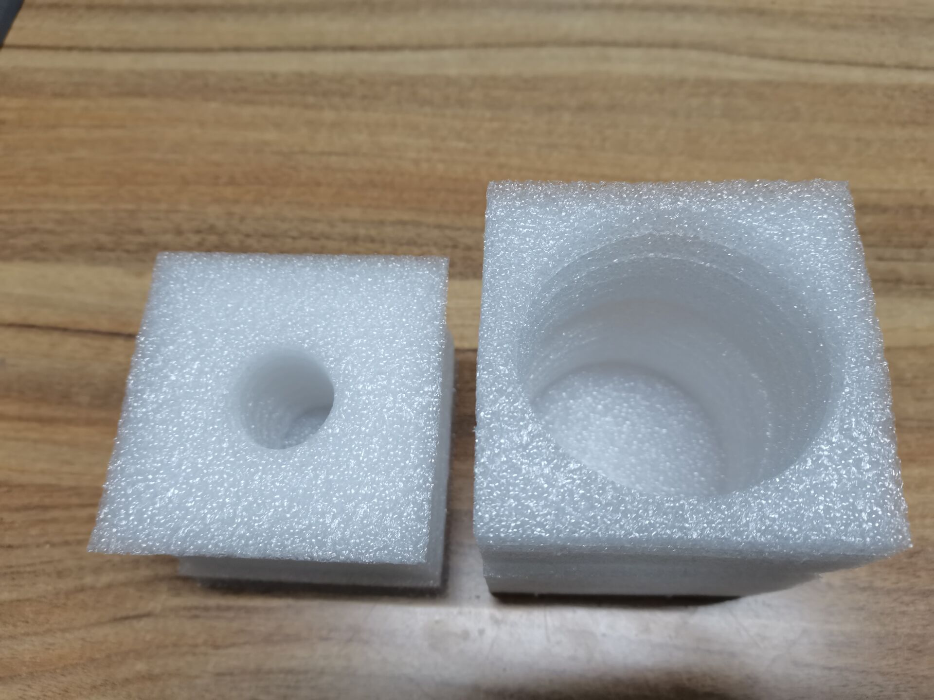 厂家供应白色珍珠棉酒瓶缓冲包装泡沫/碗筷碟子杯子珍珠棉缓冲