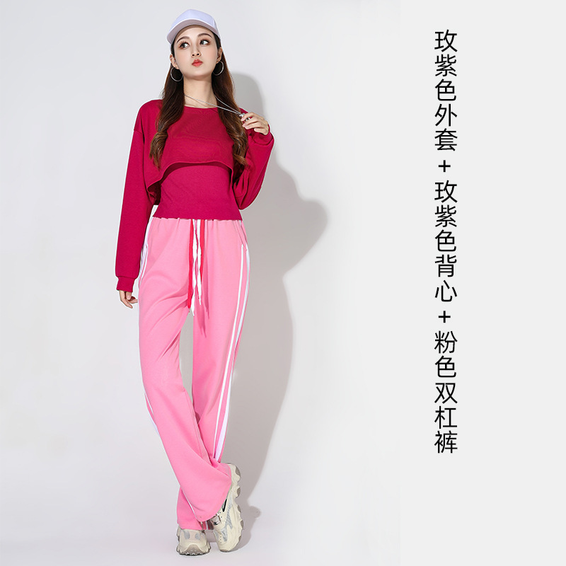 広場のダンスの服装の秋冬の新型の中高年の団体の演技の服の運動のレジャーの3セットの女性の鬼の歩のダンスの服|undefined