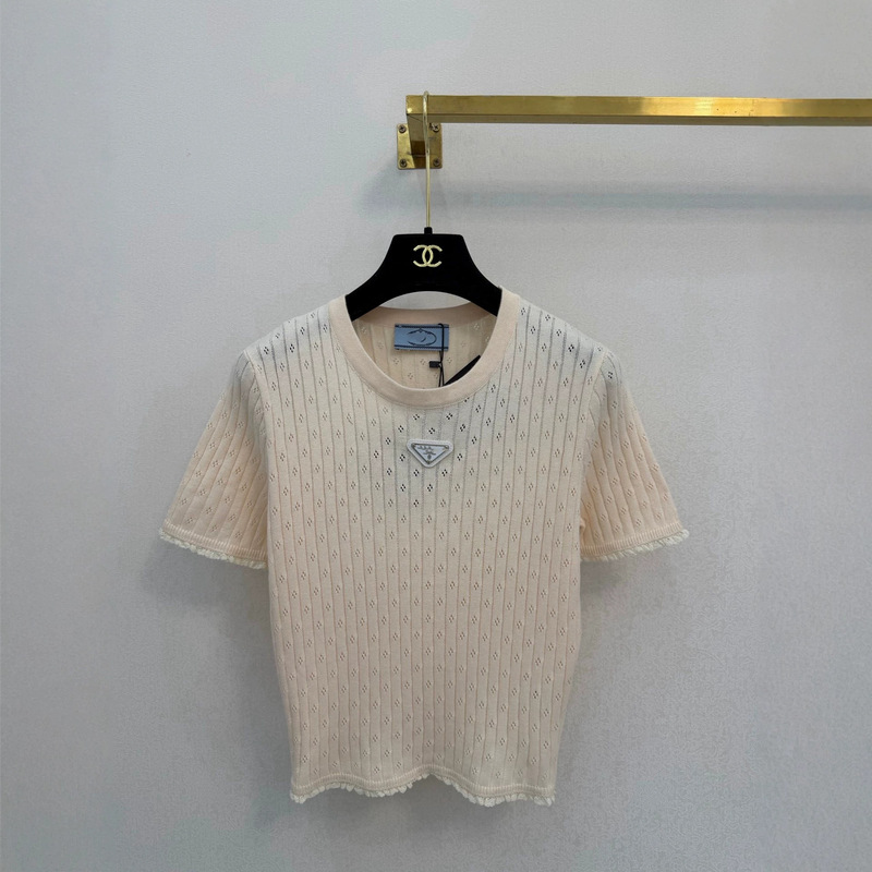 Haute Couture 26 Summer New Letter Logo Appliqué Lace Trim Cotton Short-Sleeve Knitted Top Haute Couture 26 Summer New Letter Logo Appliqué Lace Trim Cotton Short-Sleeve Knitted Top