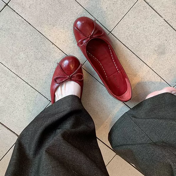 葡萄妈秋季新款油蜡感软皮芭蕾鞋蝴蝶结浅口不累脚平底单鞋女