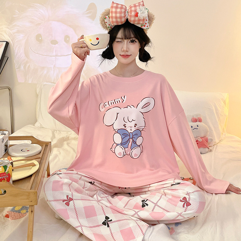 D82275 / 여성 M