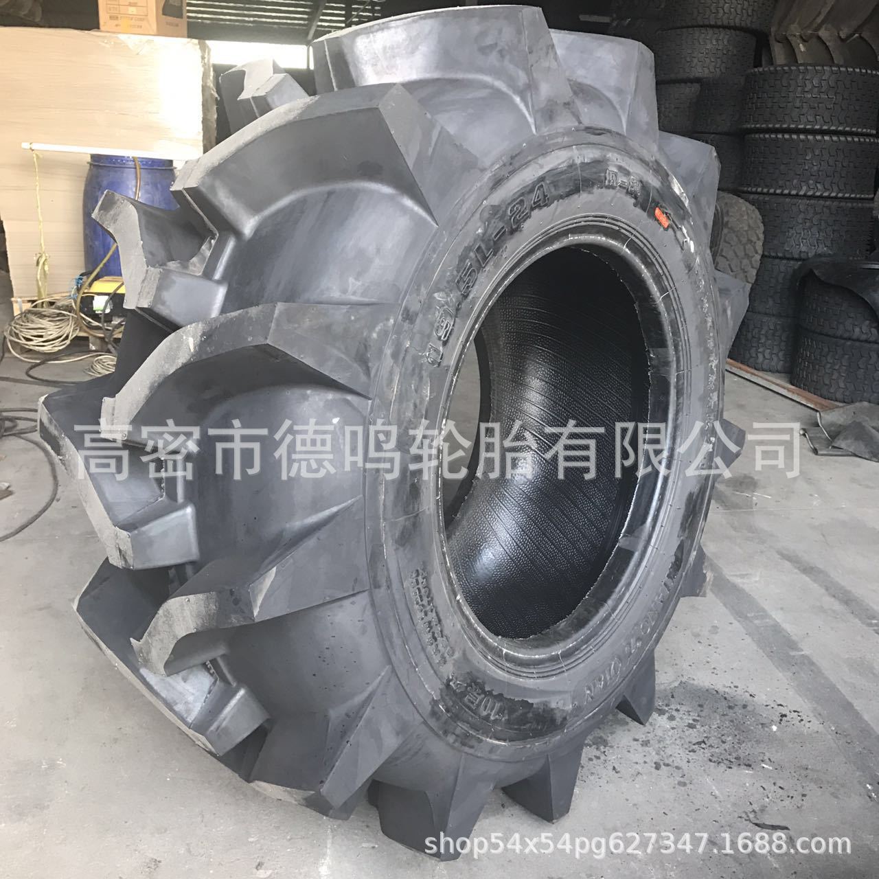 Suministro de neumáticos de tractor 19,5 L-24 de arroz campo rueda neumático 16/70-20