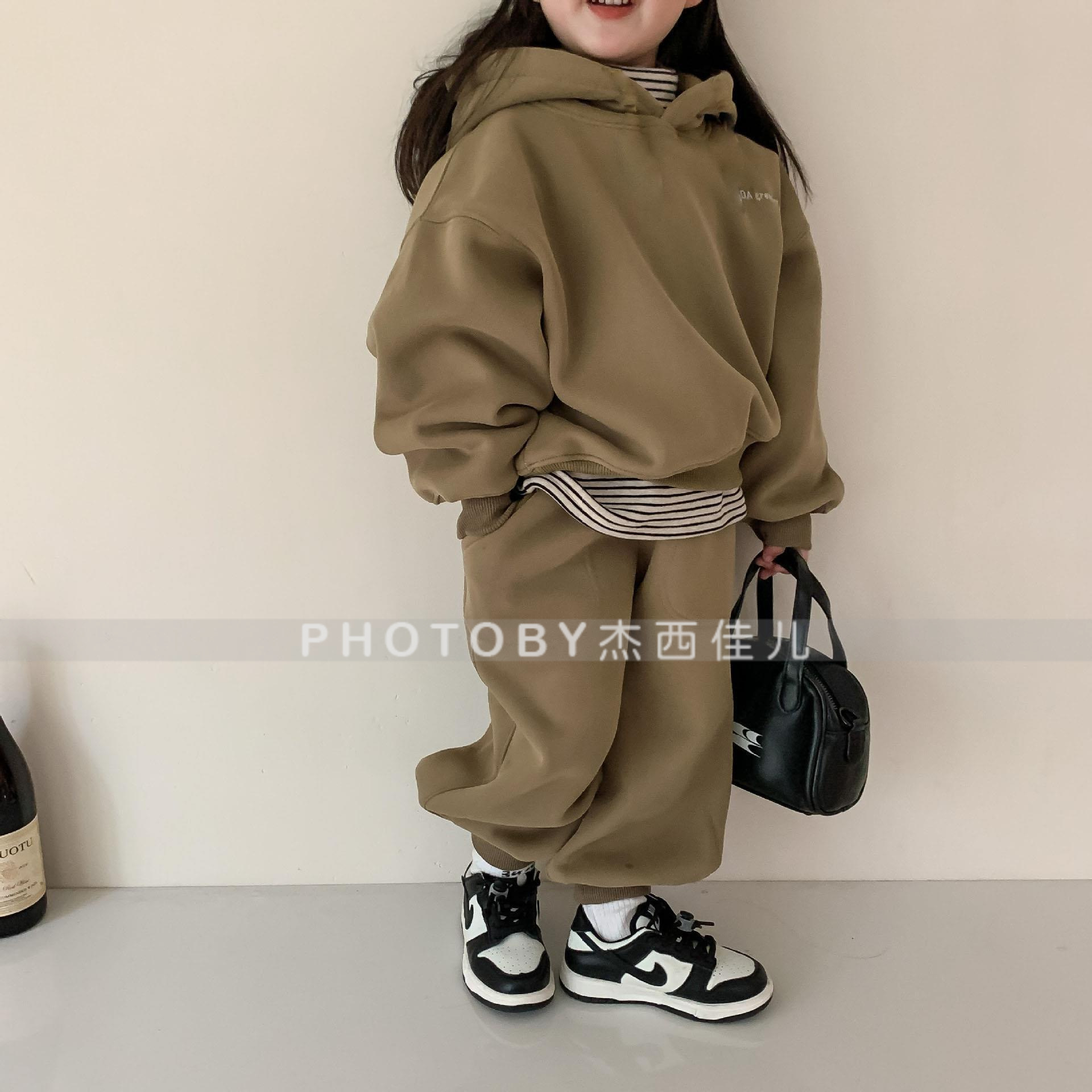 Demi-season children's set
