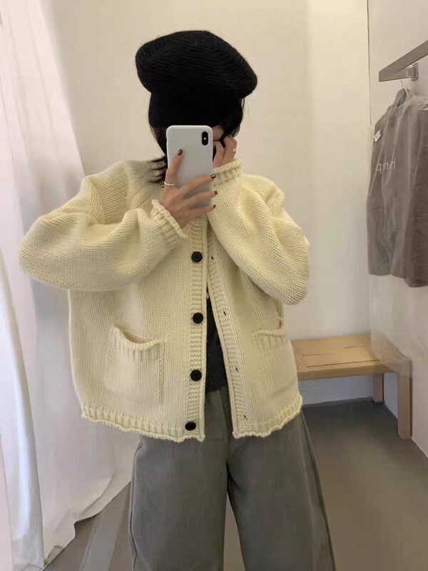韩系高级感蓝色圆领针织开衫女秋冬软糯加厚单排扣口袋毛衣外套潮|undefined