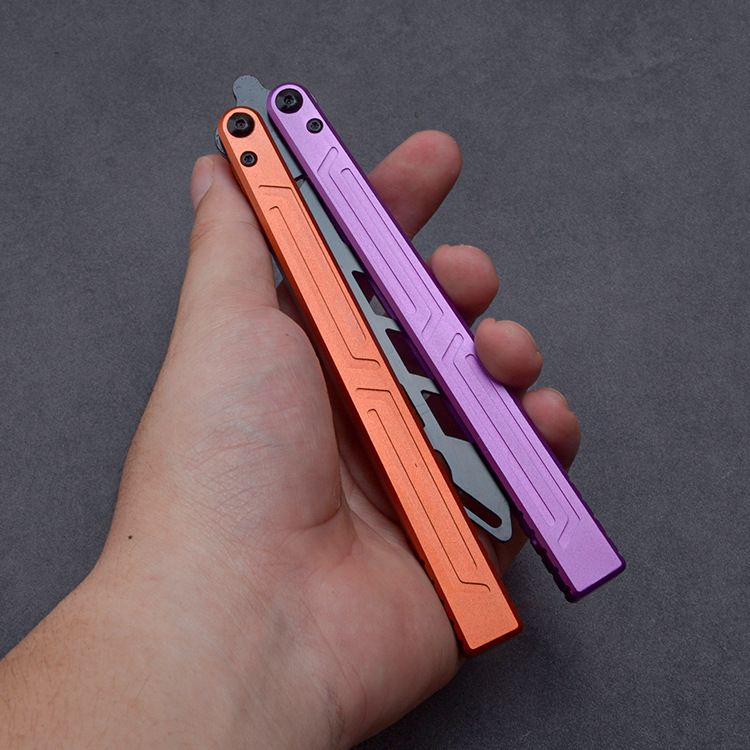 Cuchillo de mariposa CSGO periférico al aire libre práctica cuchillo no corte mango de aluminio entrenamiento cuchillo plegable práctica herramienta en stock al por mayor