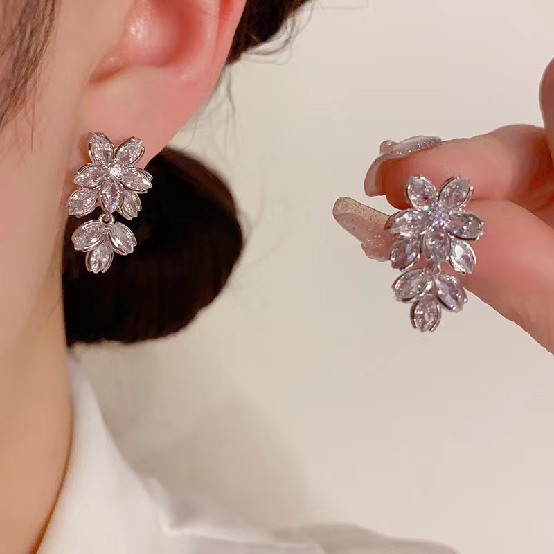 Korean trend fresh fashionable elegant universal earrings with…