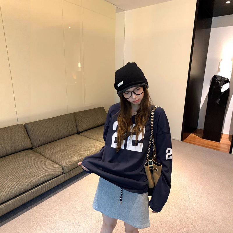 美式复古印花v领长袖T恤女秋季慵懒设计感宽松中长款辣妹休闲上衣|undefined