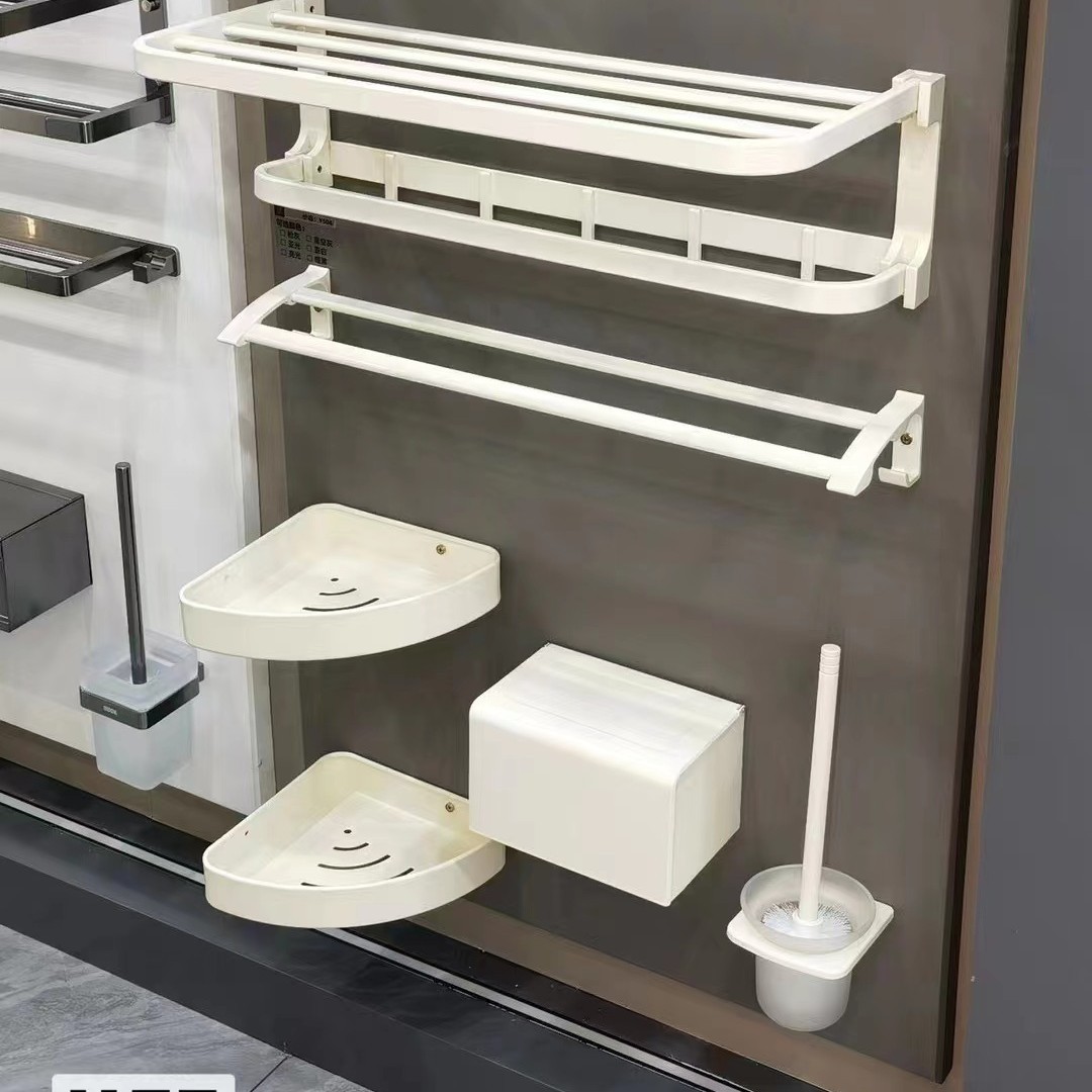 Espacio de aluminio pistola gris toalla rack de almacenamiento de baño Baño montado en la pared baño toalla rack traje Punch-libre