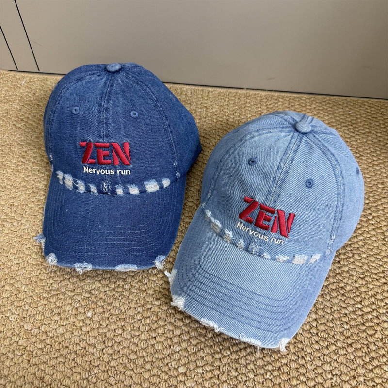 American-style distressed letter baseball cap for women, versatile street style, face-slimming duckbill cap, suitable for couples' outings, sun protection, casual wear