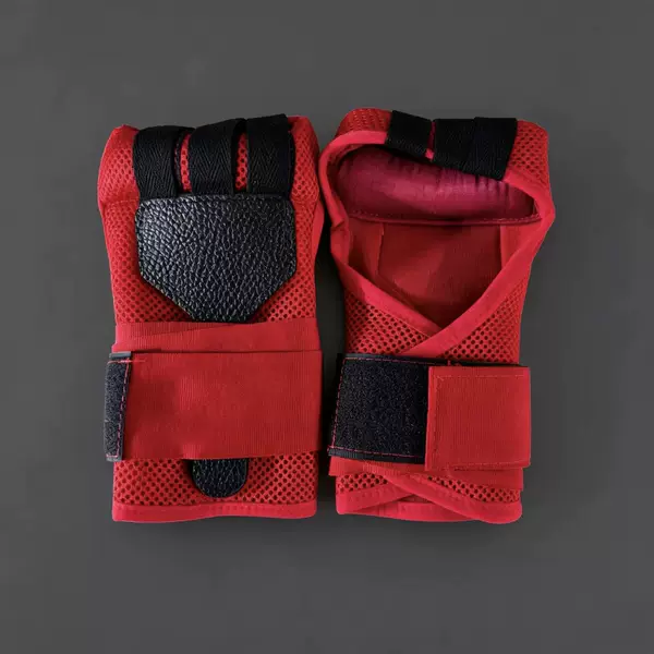 Boxing Gloves, Sanda Fighting Gloves, Hand Wraps, Straps, Hand Protection Gloves