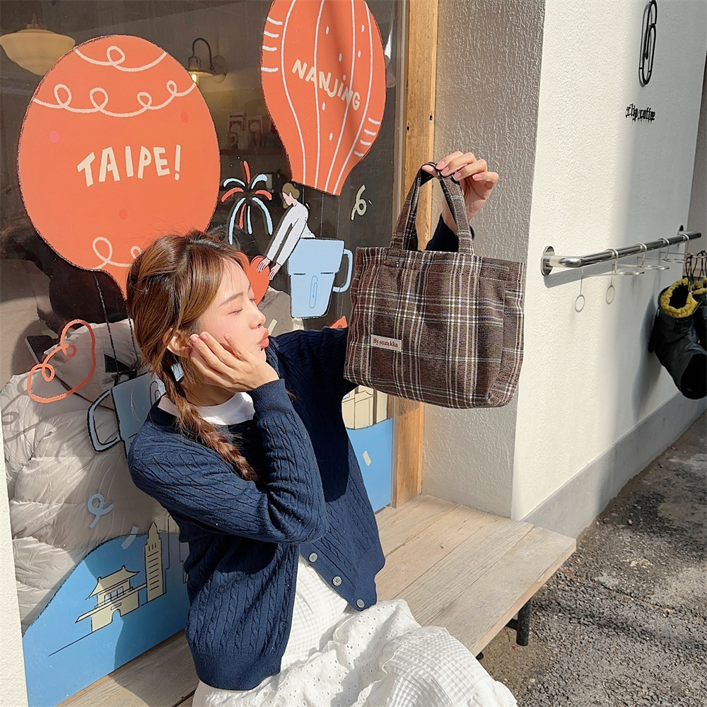 311021 Simple ins retro style woolen multi-color handbag for women, 2023 new checkered autumn and winter women's bag undefined