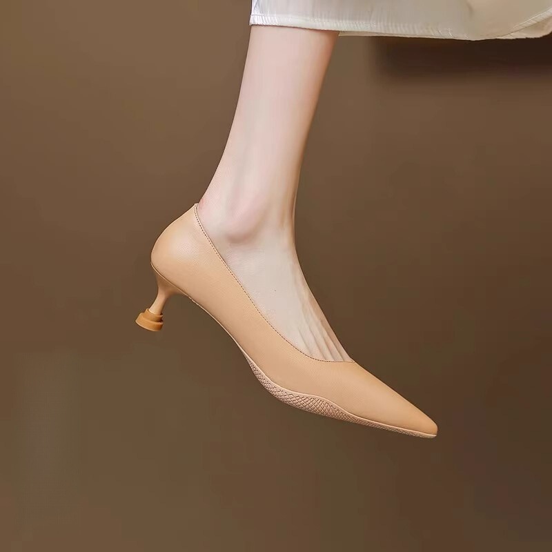 Sporty Nude-Colored High Heels with a 5cm Small Heel, Uniquely Designed with a Thin Heel and Pointed Toe, Comfortable for the Feet, Soft-Soled Women's Shoes Sporty Nude-Colored High Heels with a 5cm Small Heel, Uniquely Designed with a Thin Heel and Pointed Toe, Comfortable for the Feet, Soft-Soled Women's Shoes